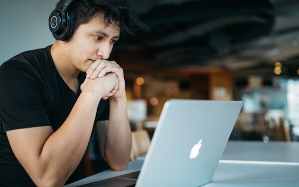 How to Convert Study PDFs Into Audio Pills for On-the-Go Revision