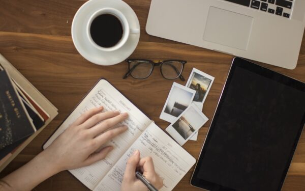 Como Automatizar a Conversão de PDFs de Estudo em Áudio-Pílulas Para os Tempos Mortos